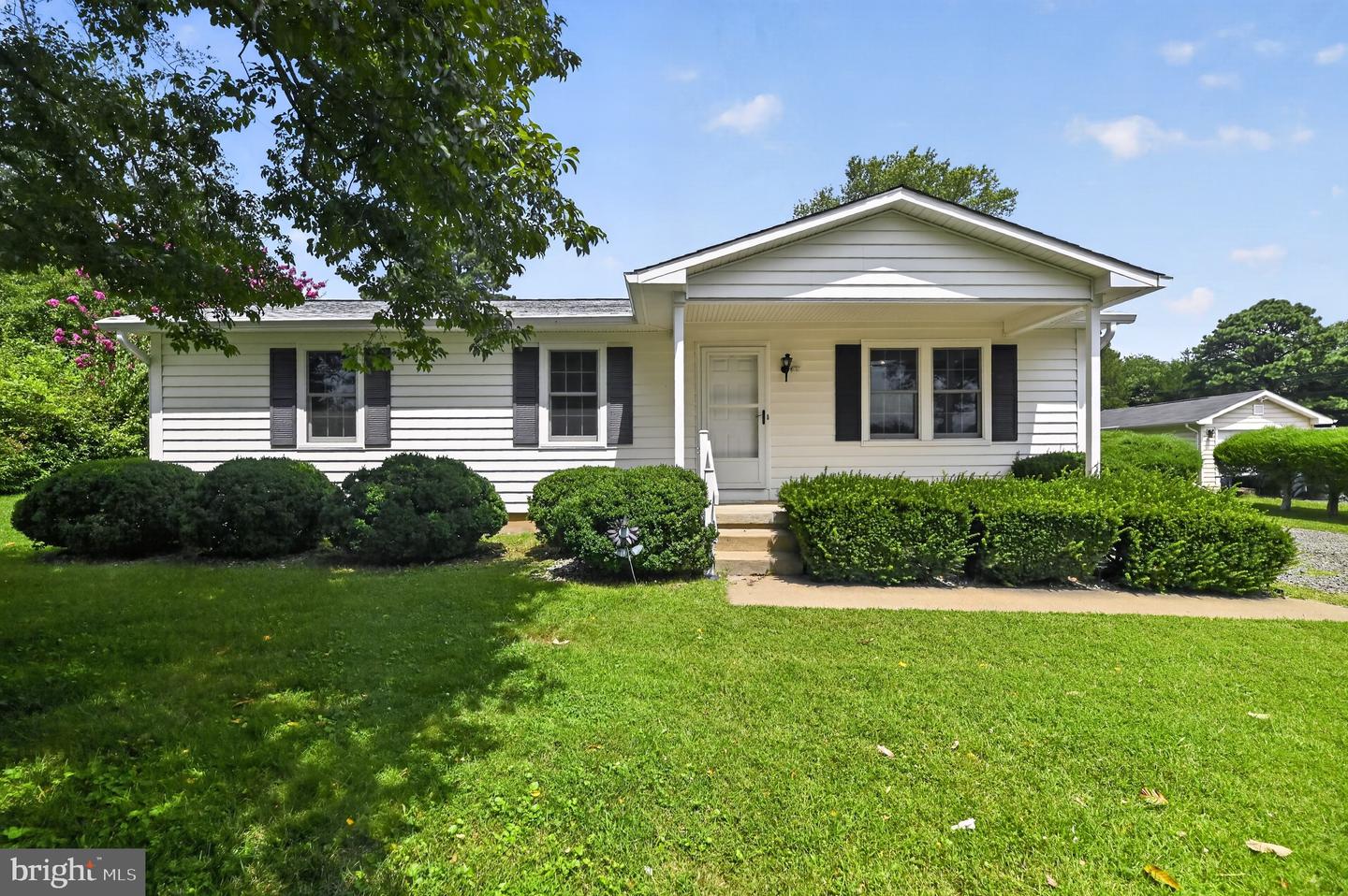 13996 Lakeview Dr Property Photo 1