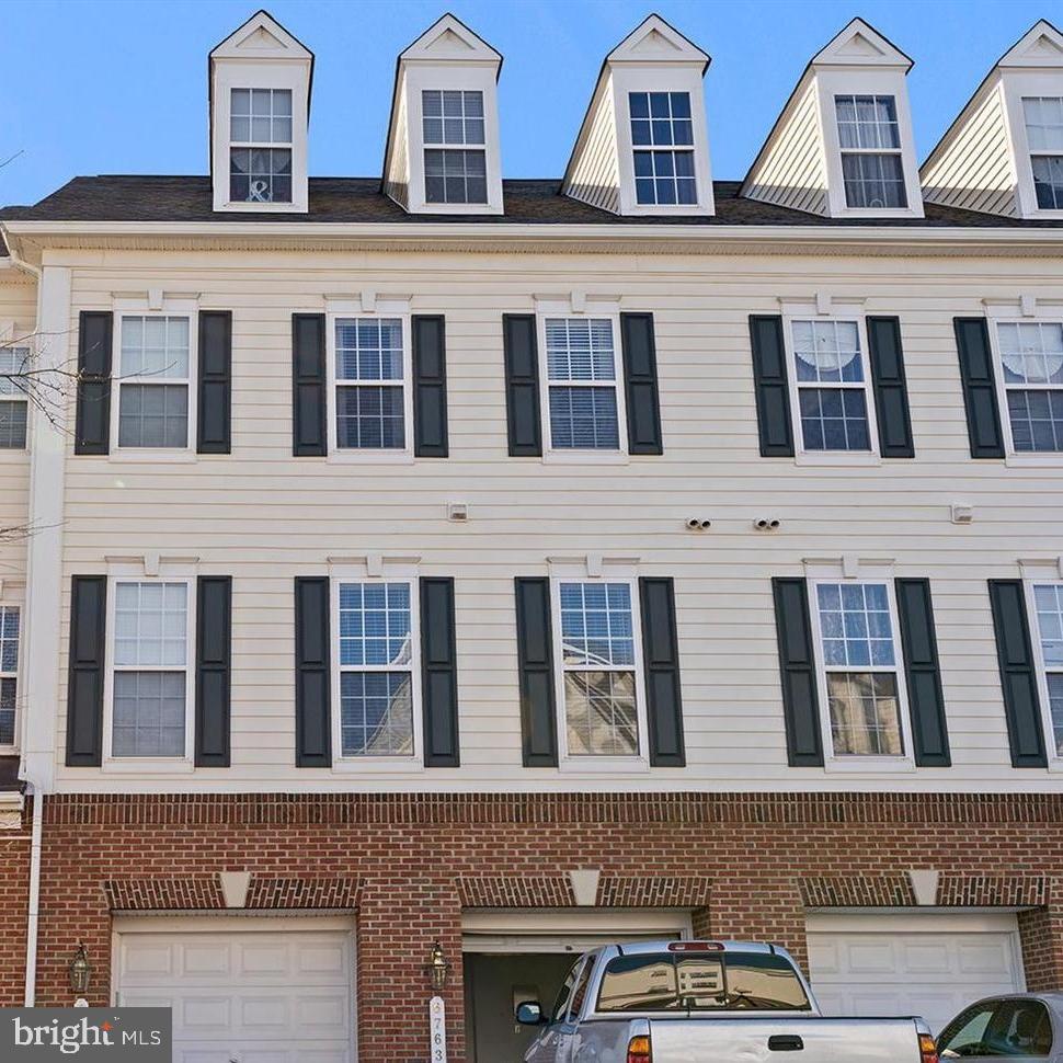 6765 Hampton Bay Ln Property Photo 1