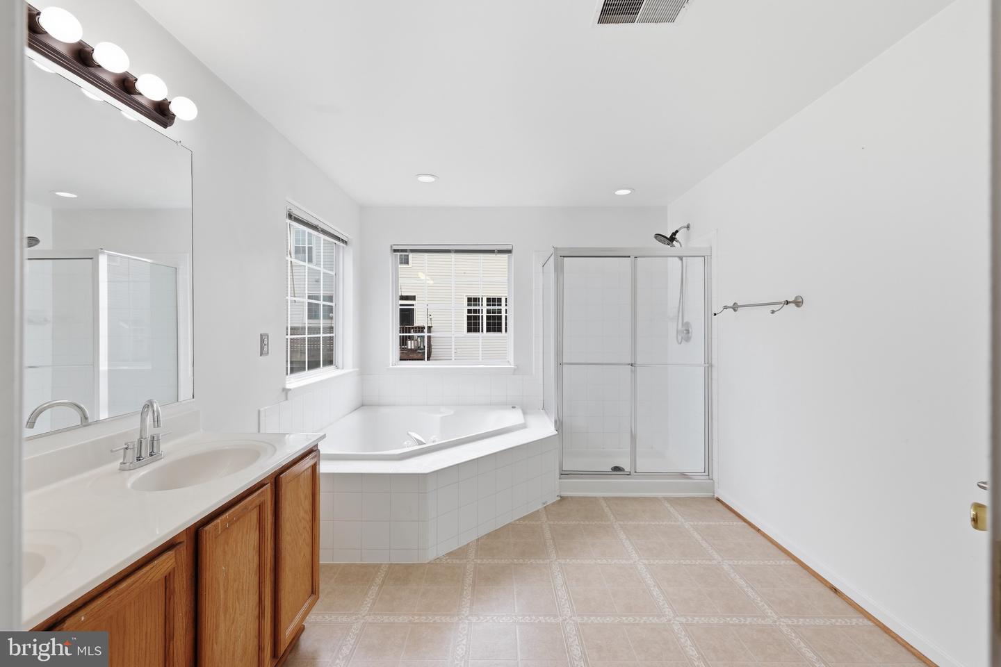 2917 Markhams Grant Dr Property Photo 41