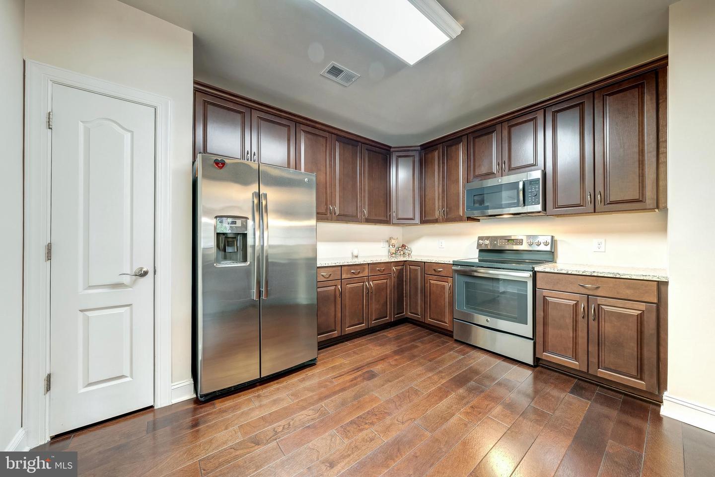 15110 Heather Mill Lane #307 Property Photo 10