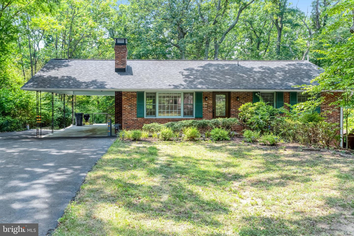 18355 Sharon Rd Property Photo 1