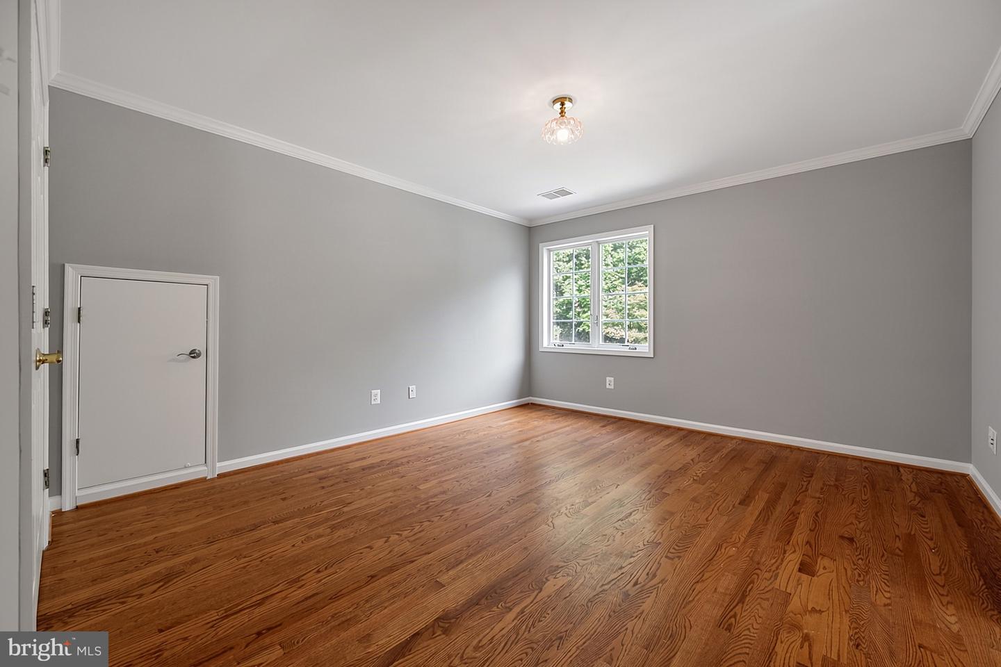 7040 Hoadly Rd Property Photo 68