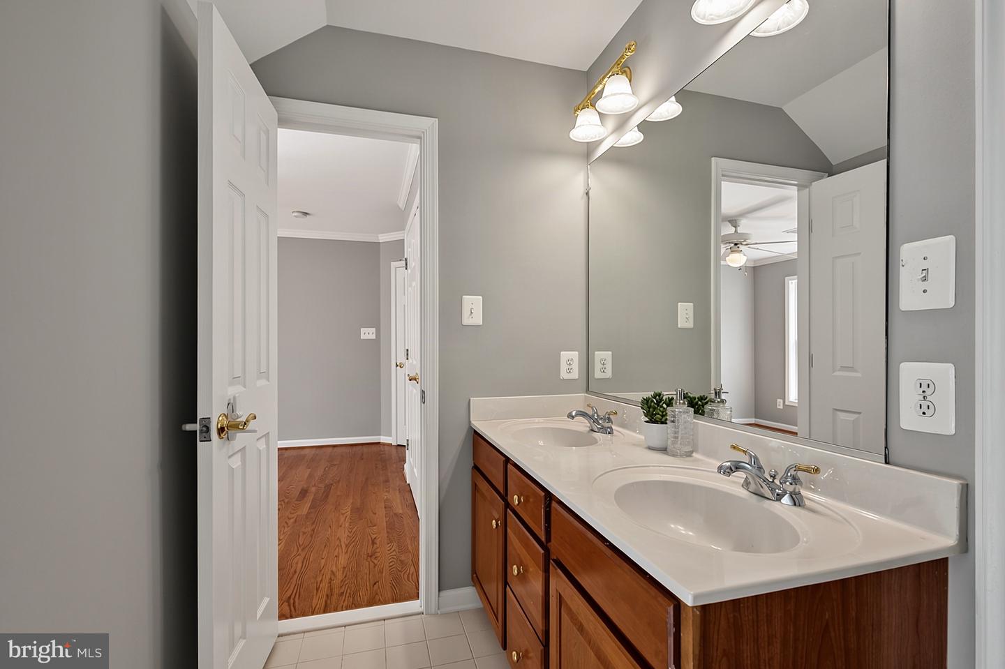 7040 Hoadly Rd Property Photo 69