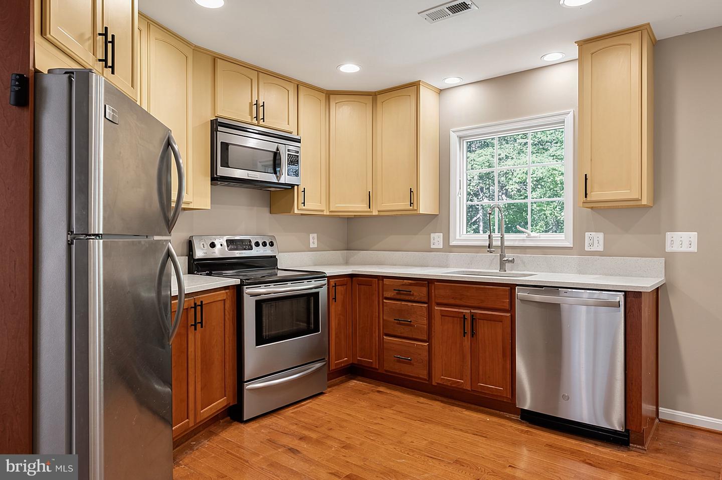 7040 Hoadly Rd Property Photo 101