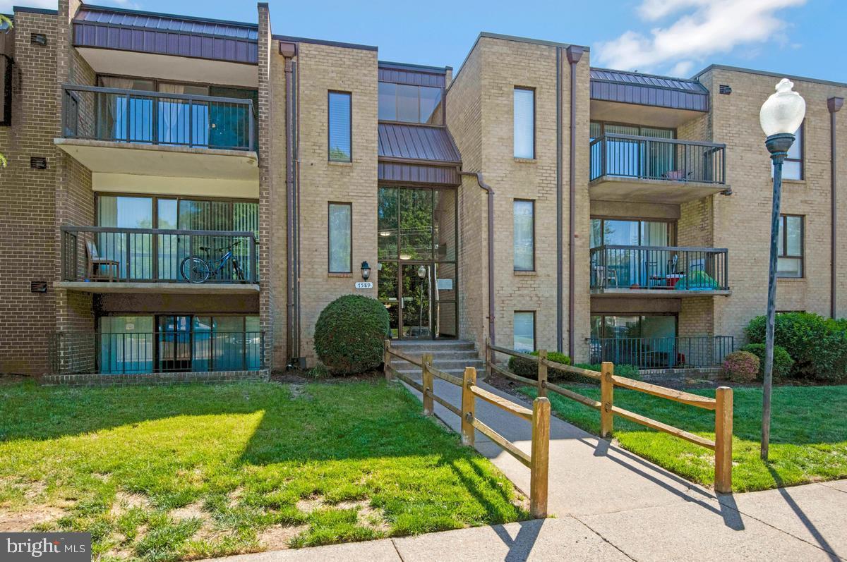 7589 Margate Ct #201 Property Photo 1