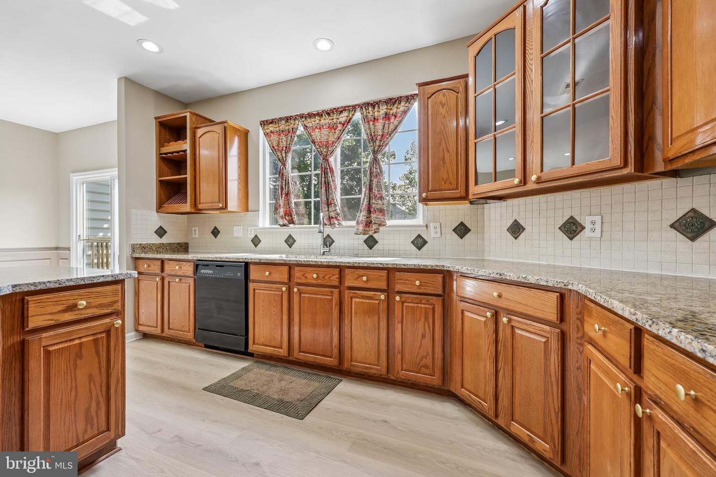 8510 Lanier Overlook Ct Property Photo 13