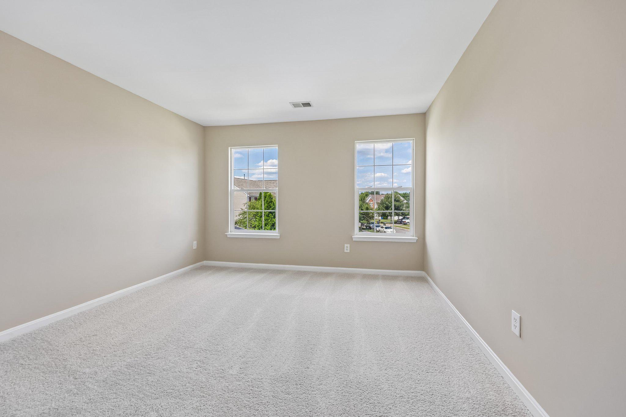 8510 Lanier Overlook Ct Property Photo 31