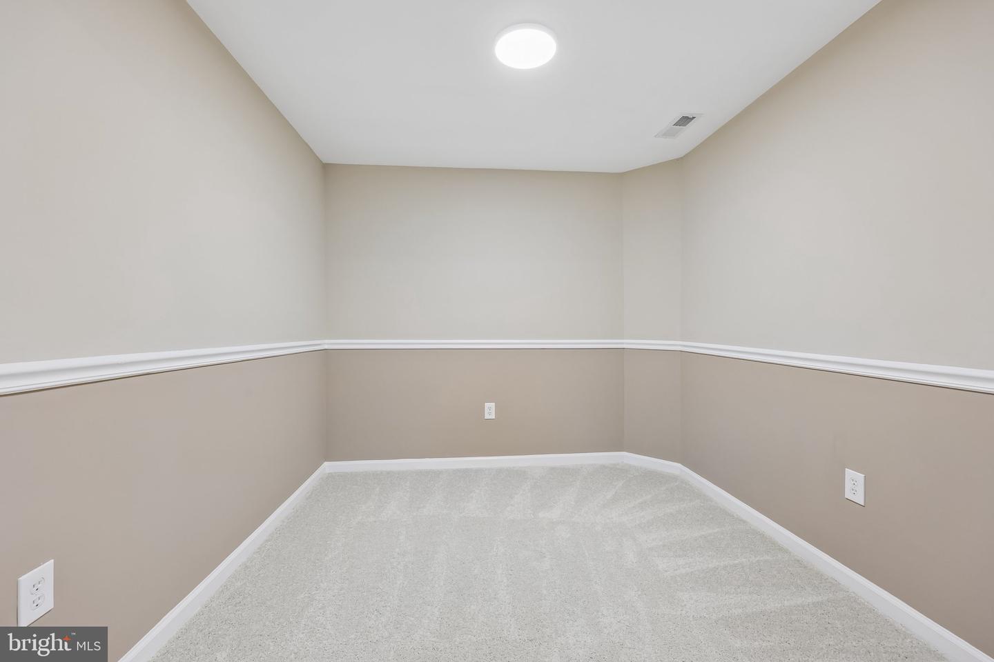 8510 Lanier Overlook Ct Property Photo 49