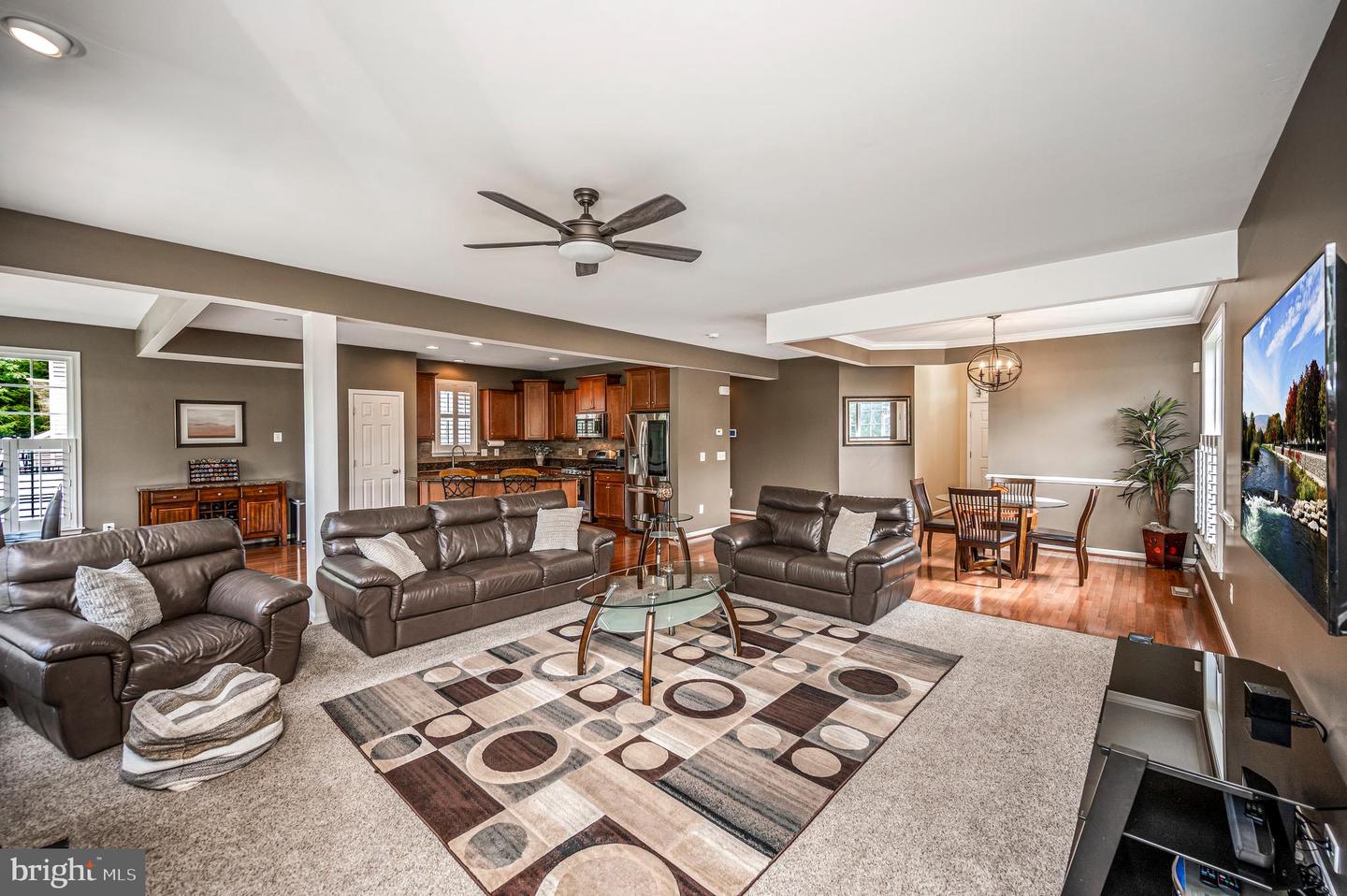 15217 Santander Dr Property Photo 14