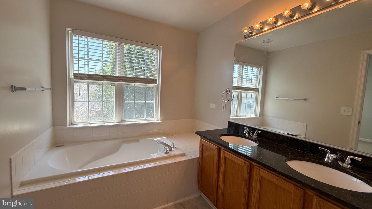 14946 Whittier Loop Property Photo 12