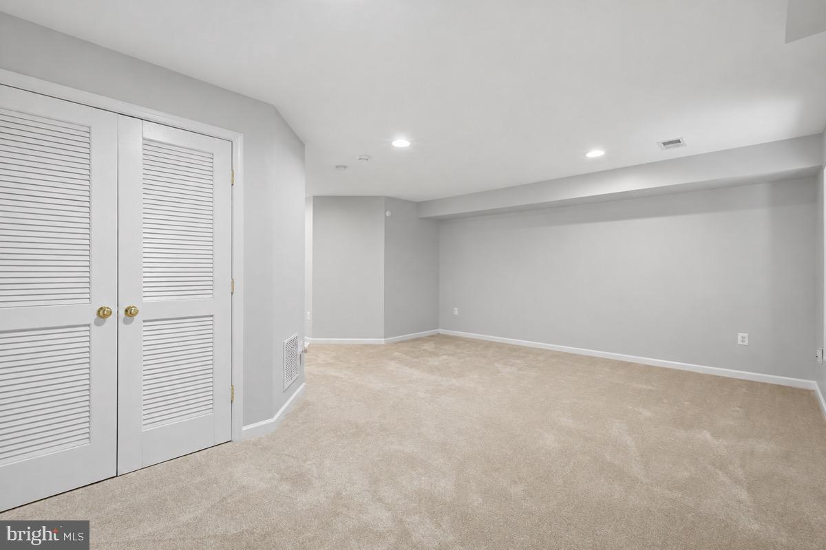 15539 Miller School Pl Property Photo 16