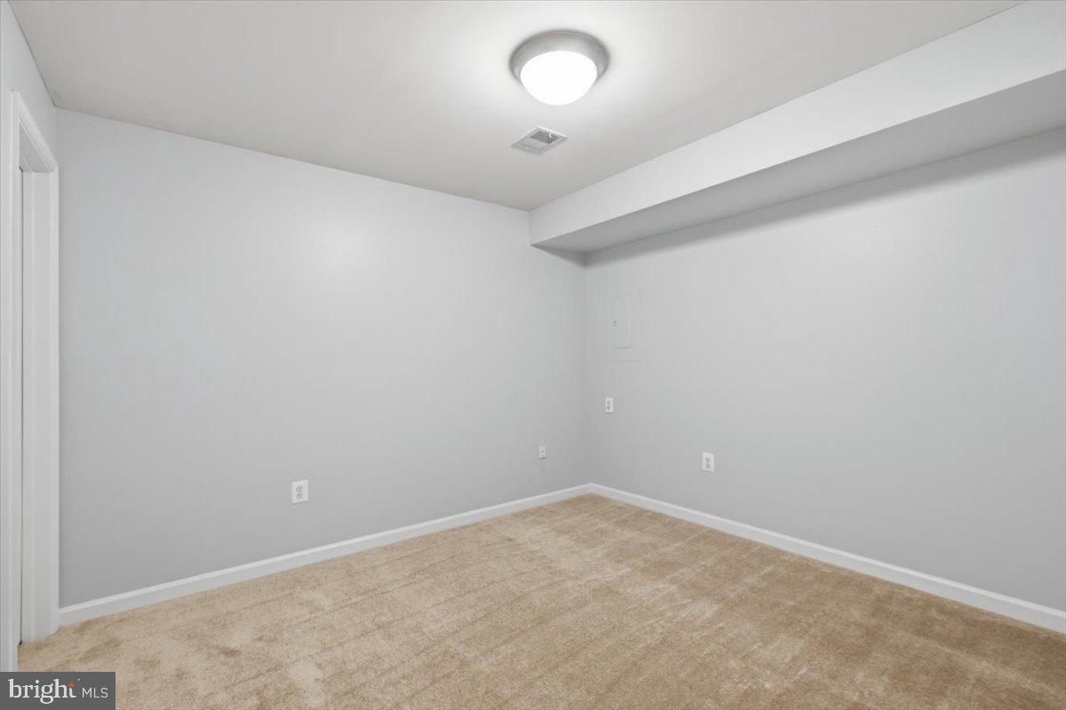 15539 Miller School Pl Property Photo 19