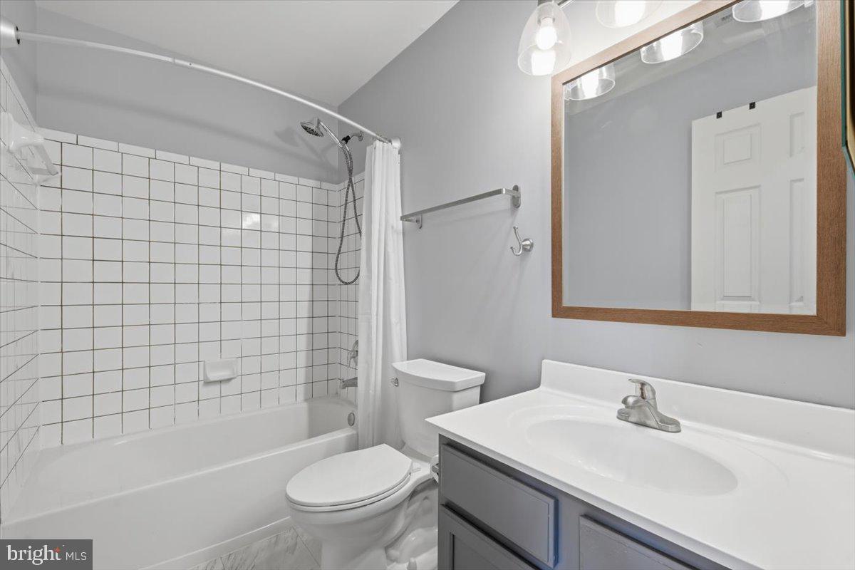 15539 Miller School Pl Property Photo 25