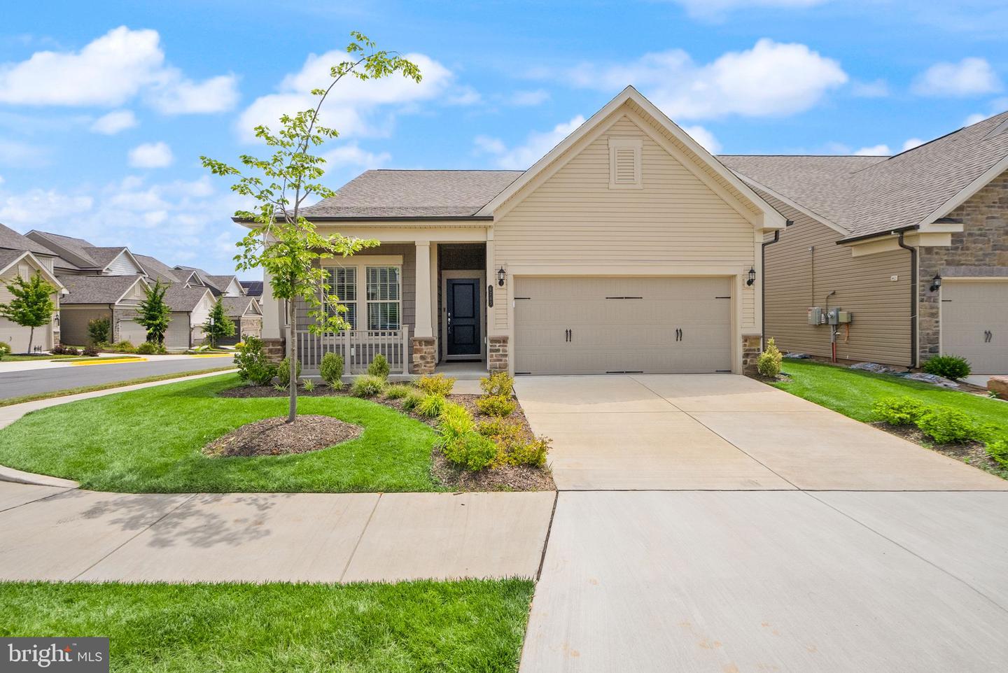 6765 Azalea Garden Ln Property Photo 1