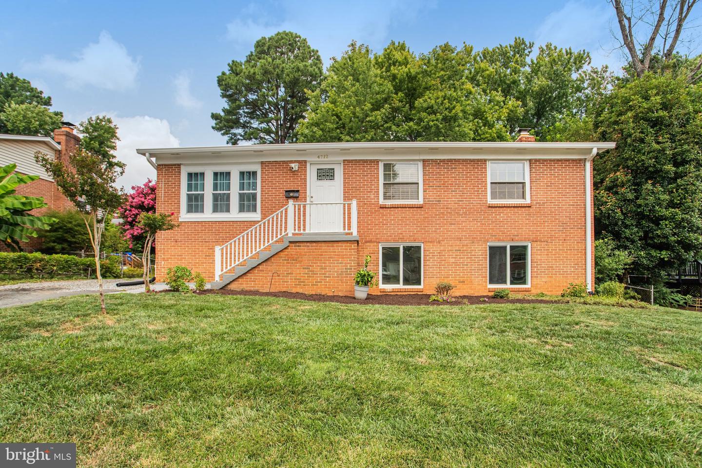 4712 Kilbane Rd Property Photo 1