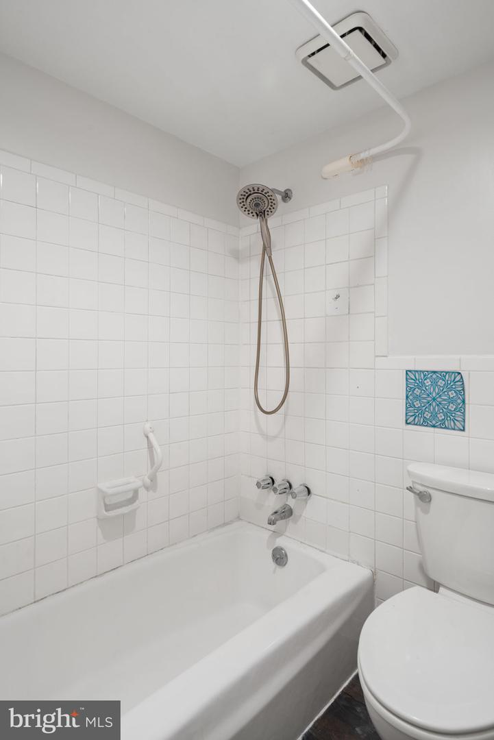 12654 Dara Dr #203 Property Photo 19
