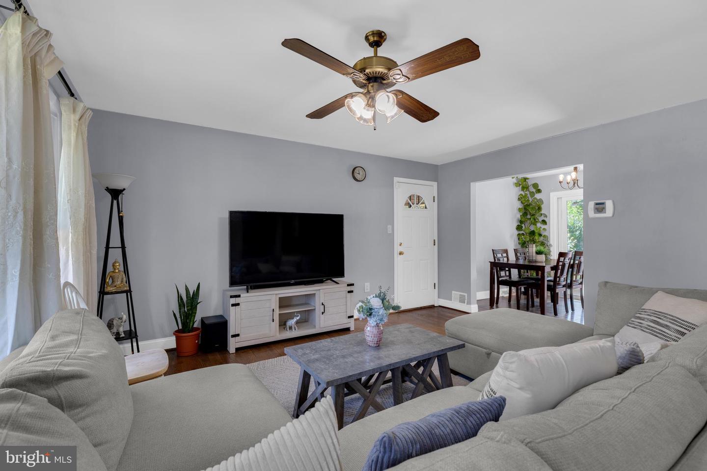 10109 Lomond Dr Property Photo 8