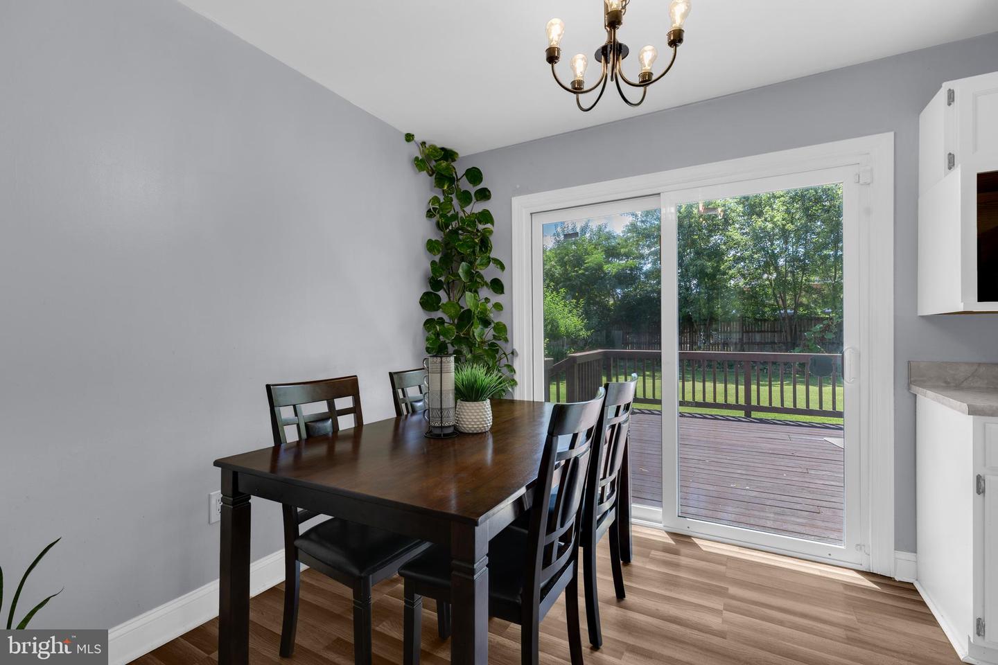 10109 Lomond Dr Property Photo 22