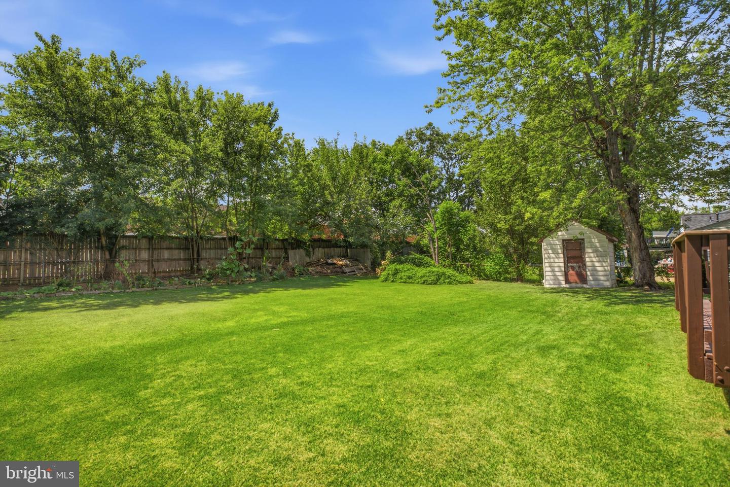 10109 Lomond Dr Property Photo 31
