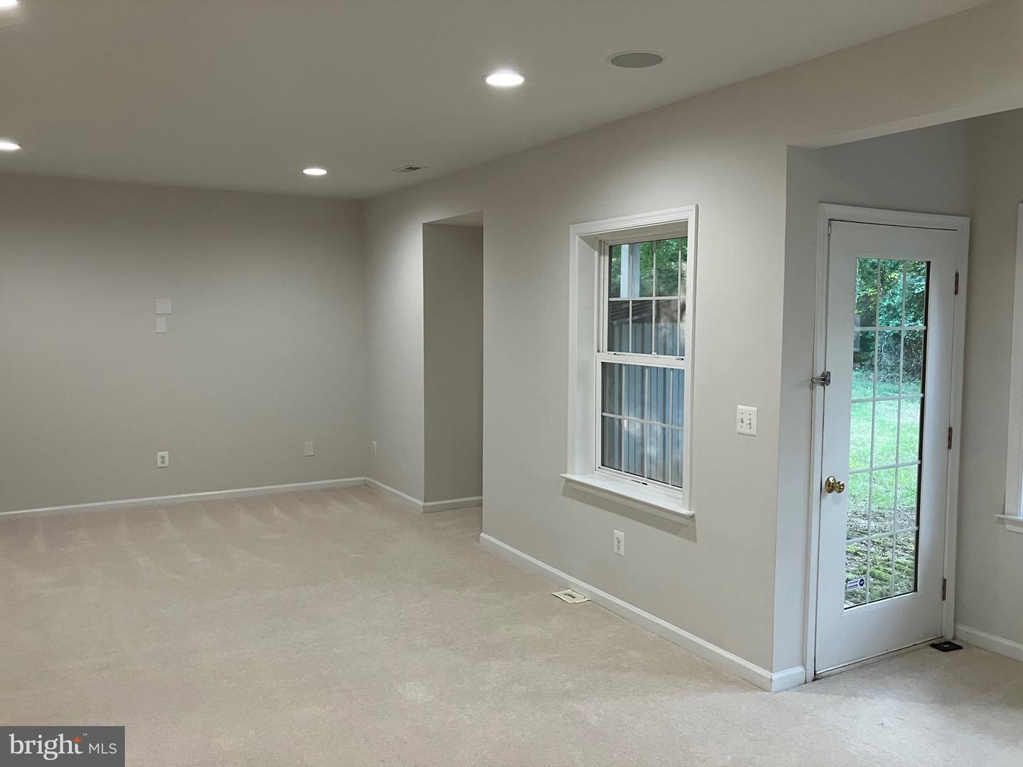 5622 Arrowfield Ter Property Photo 2