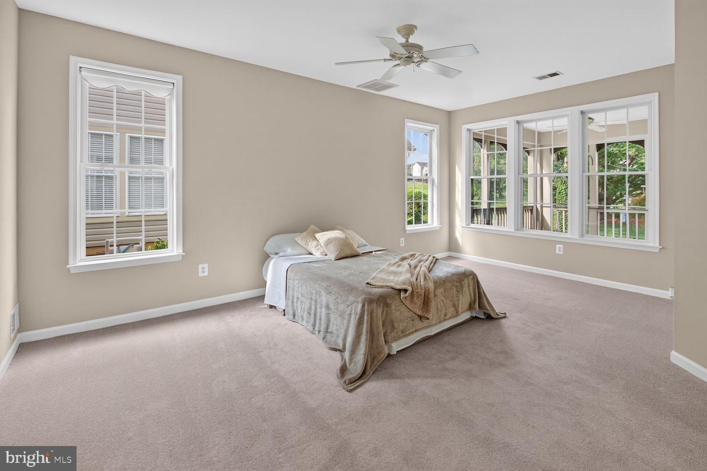 13039 Triple Crown Loop Property Photo 15