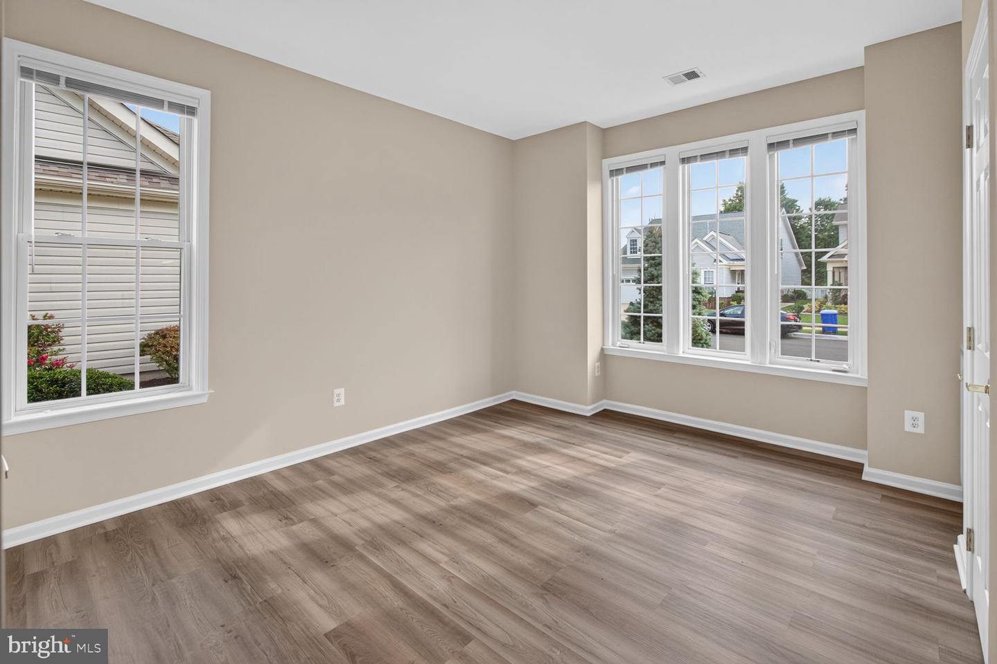 13039 Triple Crown Loop Property Photo 24