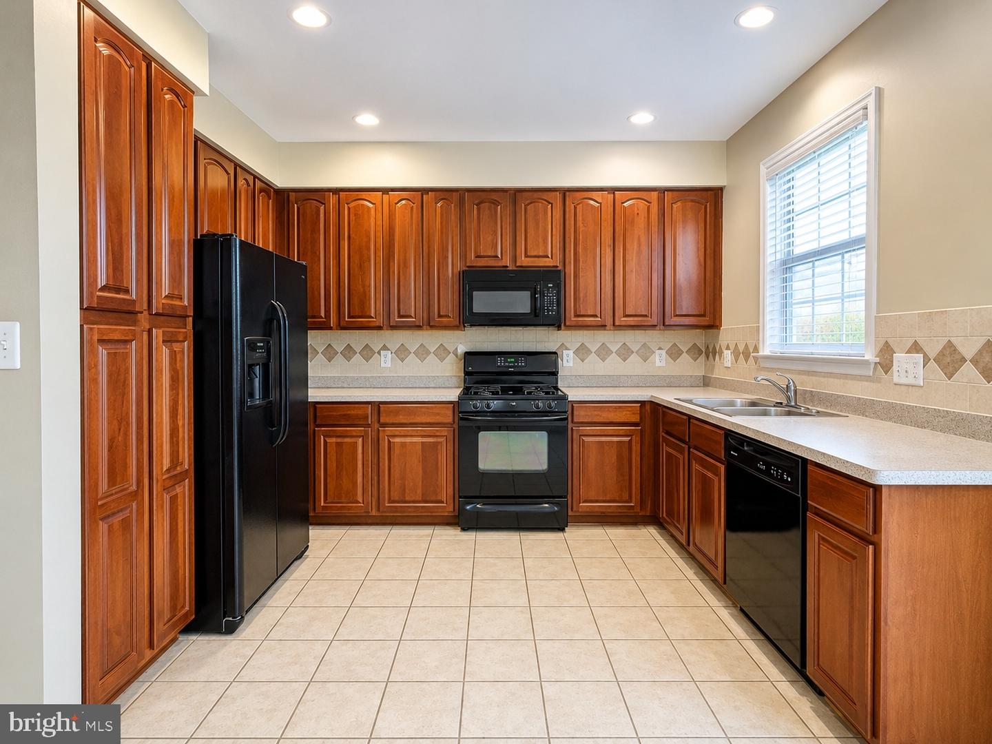 6065 Ticket Way Property Photo 6
