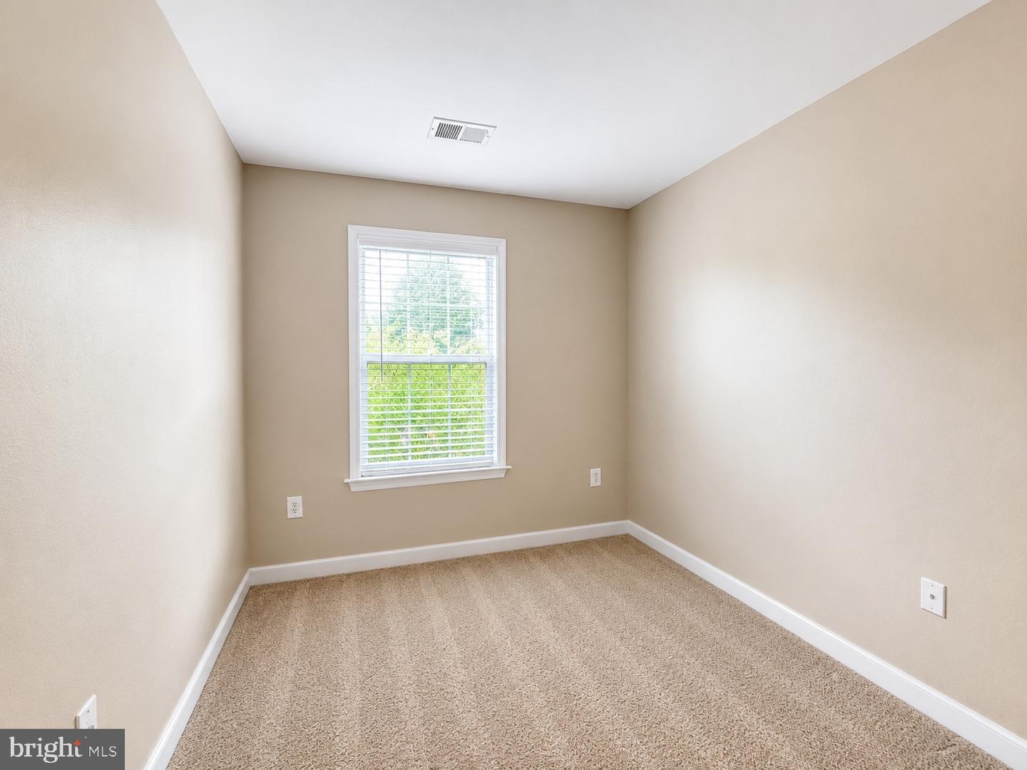 6065 Ticket Way Property Photo 14