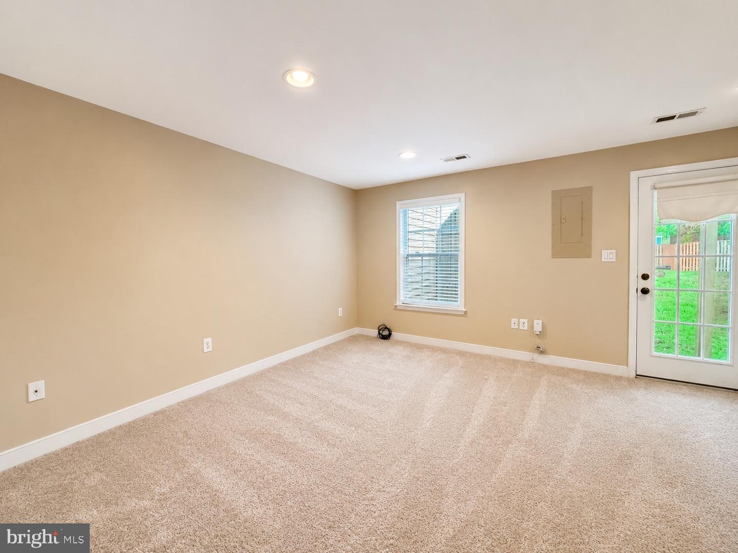 6065 Ticket Way Property Photo 23