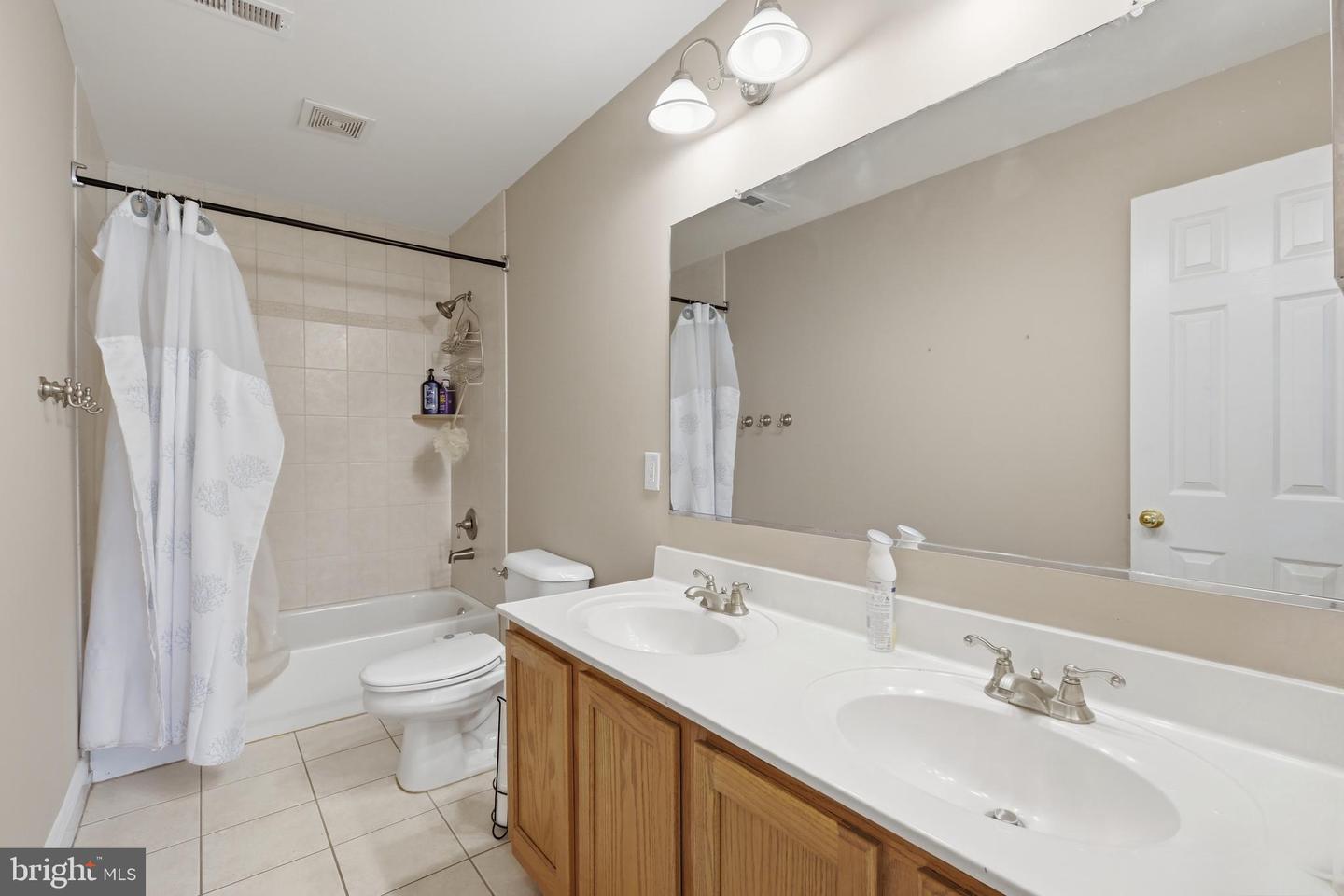 10952 Thistlewood Ct Property Photo 25
