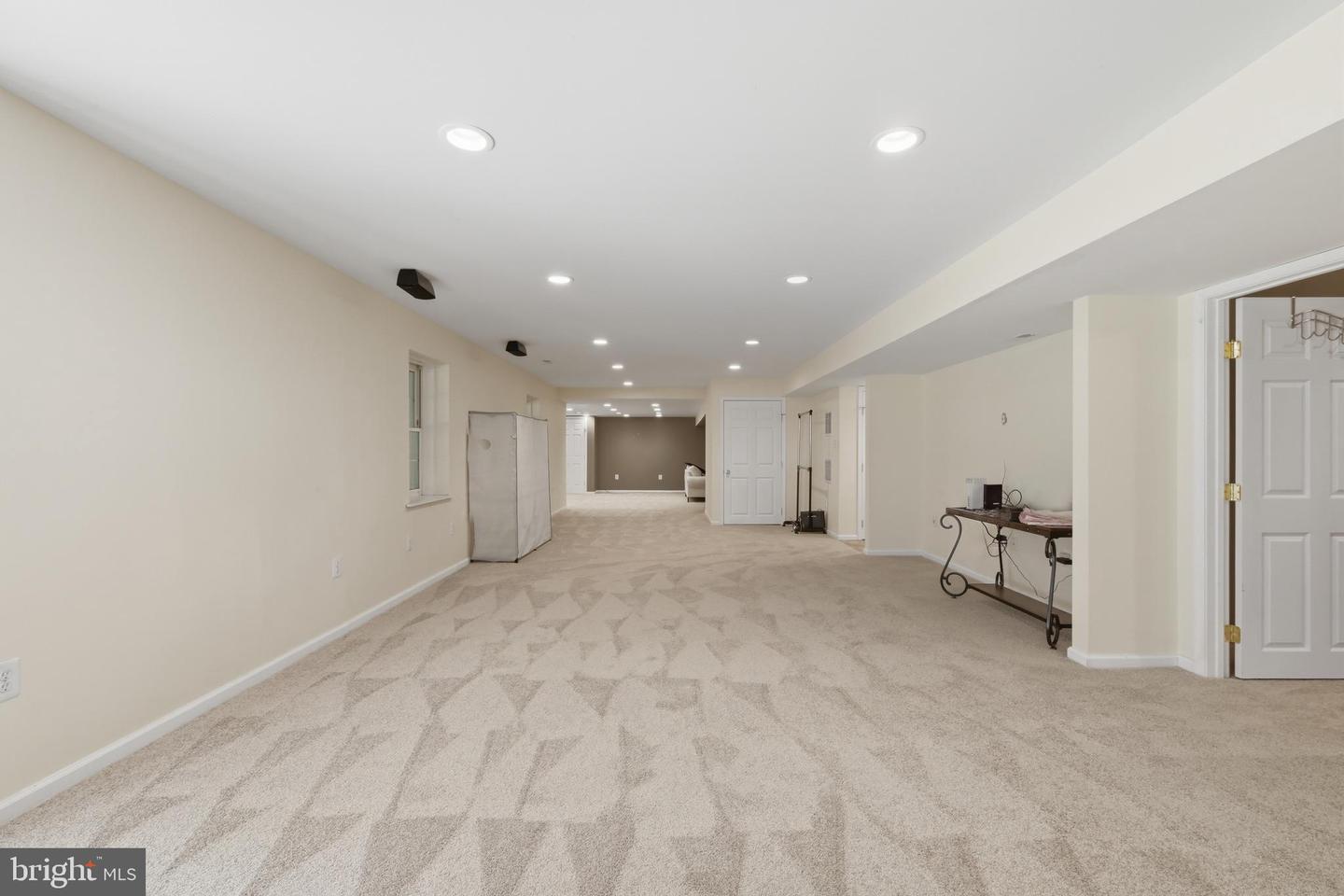 10952 Thistlewood Ct Property Photo 26
