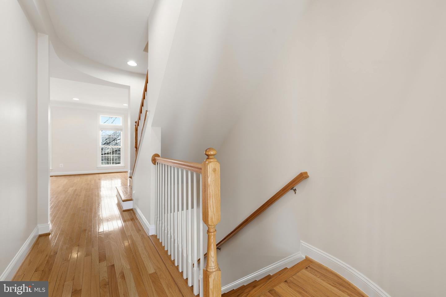 492 Harbor Side St Property Photo 12