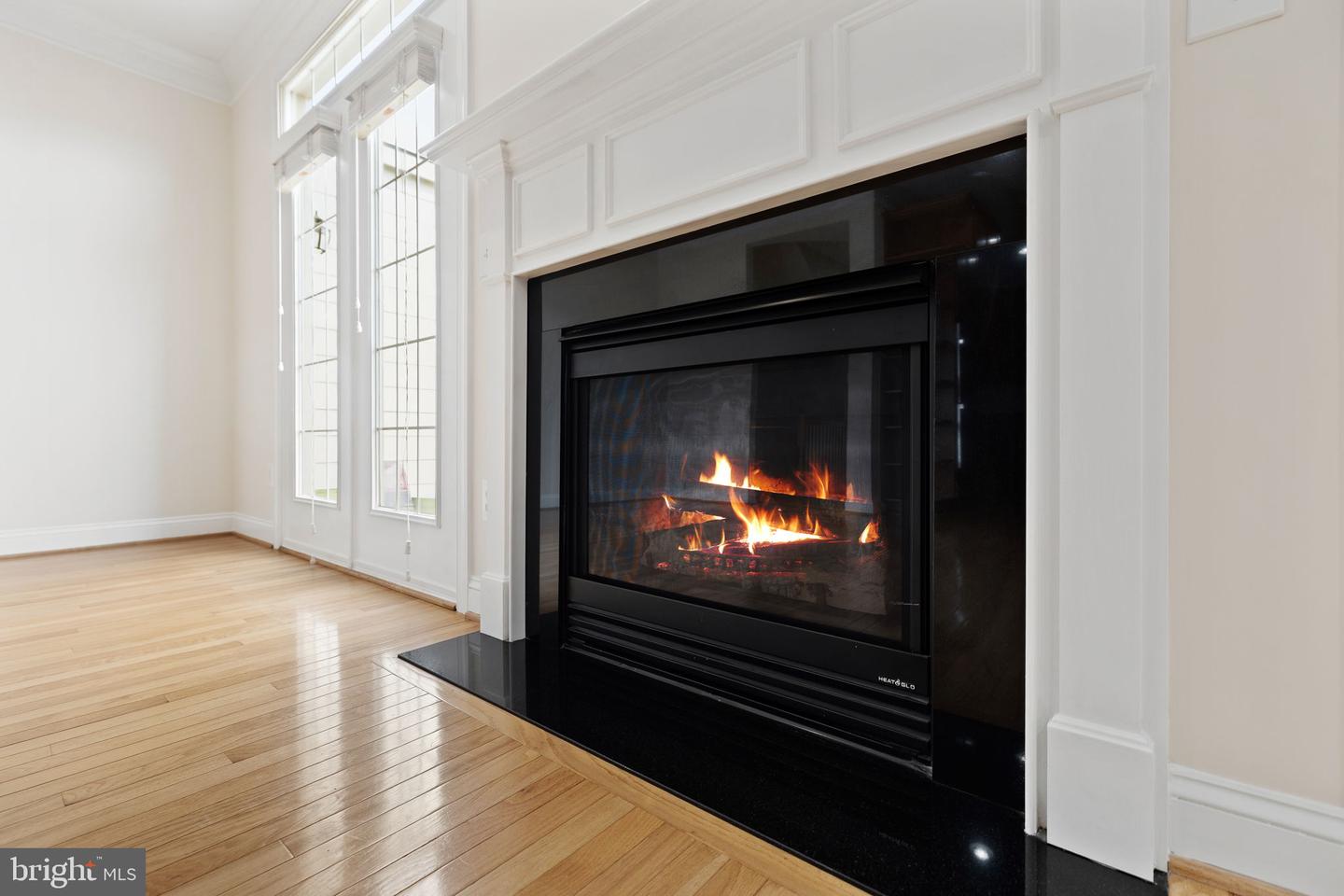 492 Harbor Side St Property Photo 14