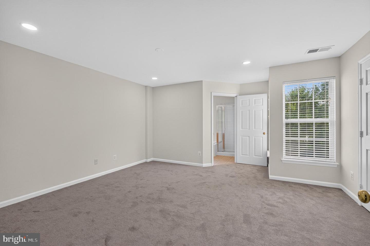 15044 Gaffney Cir Property Photo 18