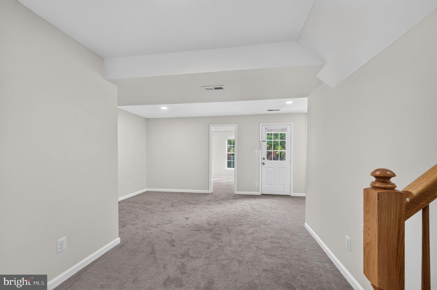 15044 Gaffney Cir Property Photo 32