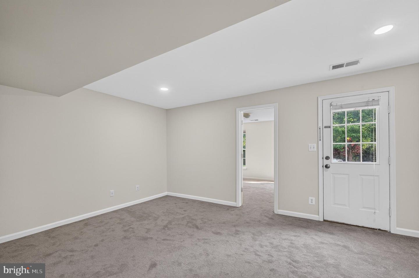 15044 Gaffney Cir Property Photo 33