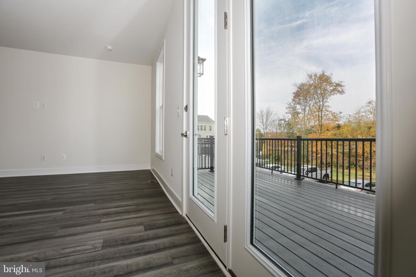 6722 Upland Manor Drive Property Photo 12