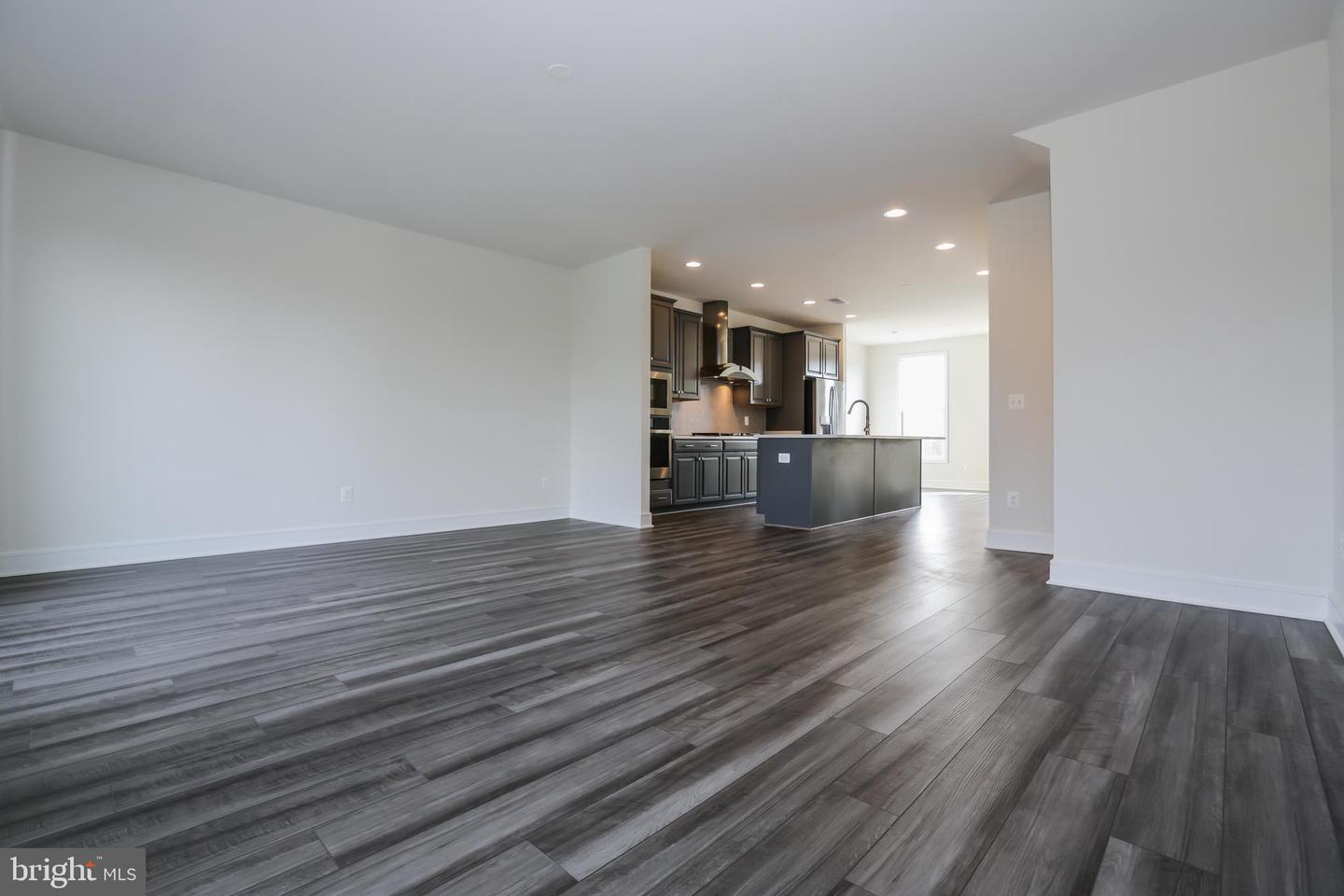 6722 Upland Manor Drive Property Photo 13