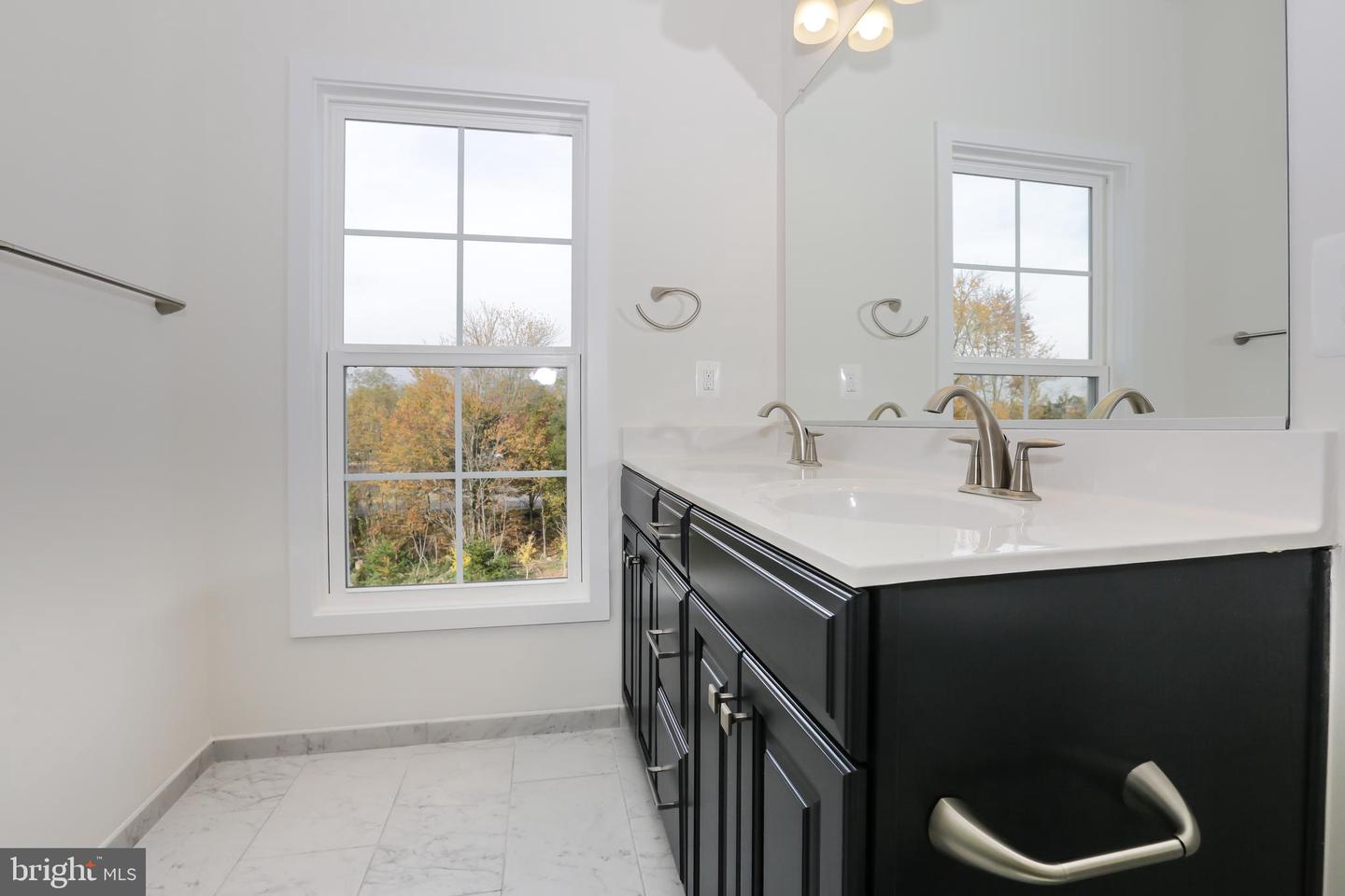 6722 Upland Manor Drive Property Photo 23