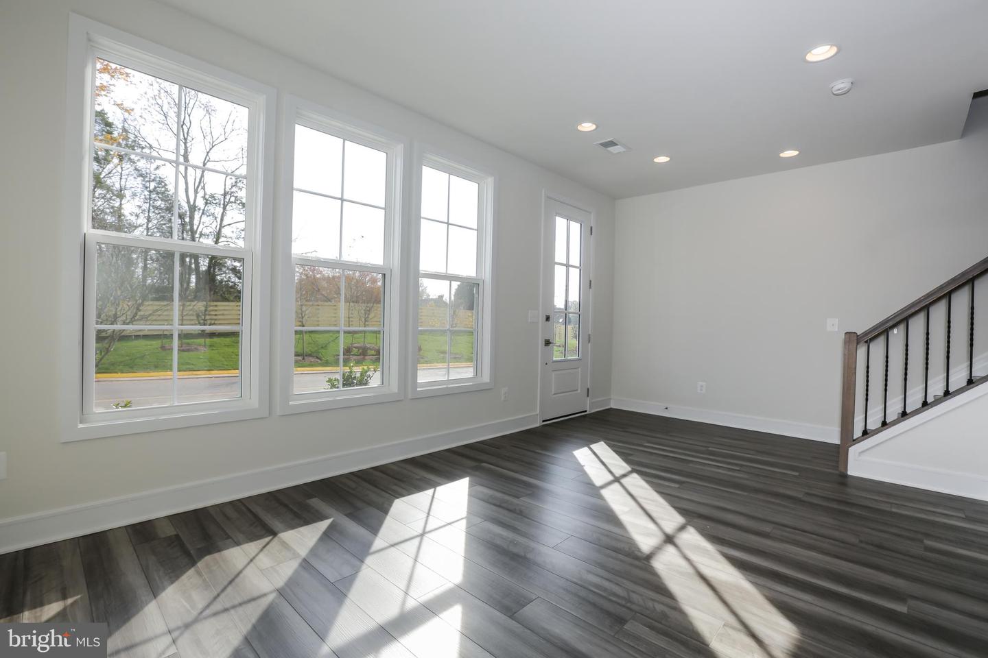 6722 Upland Manor Drive Property Photo 33