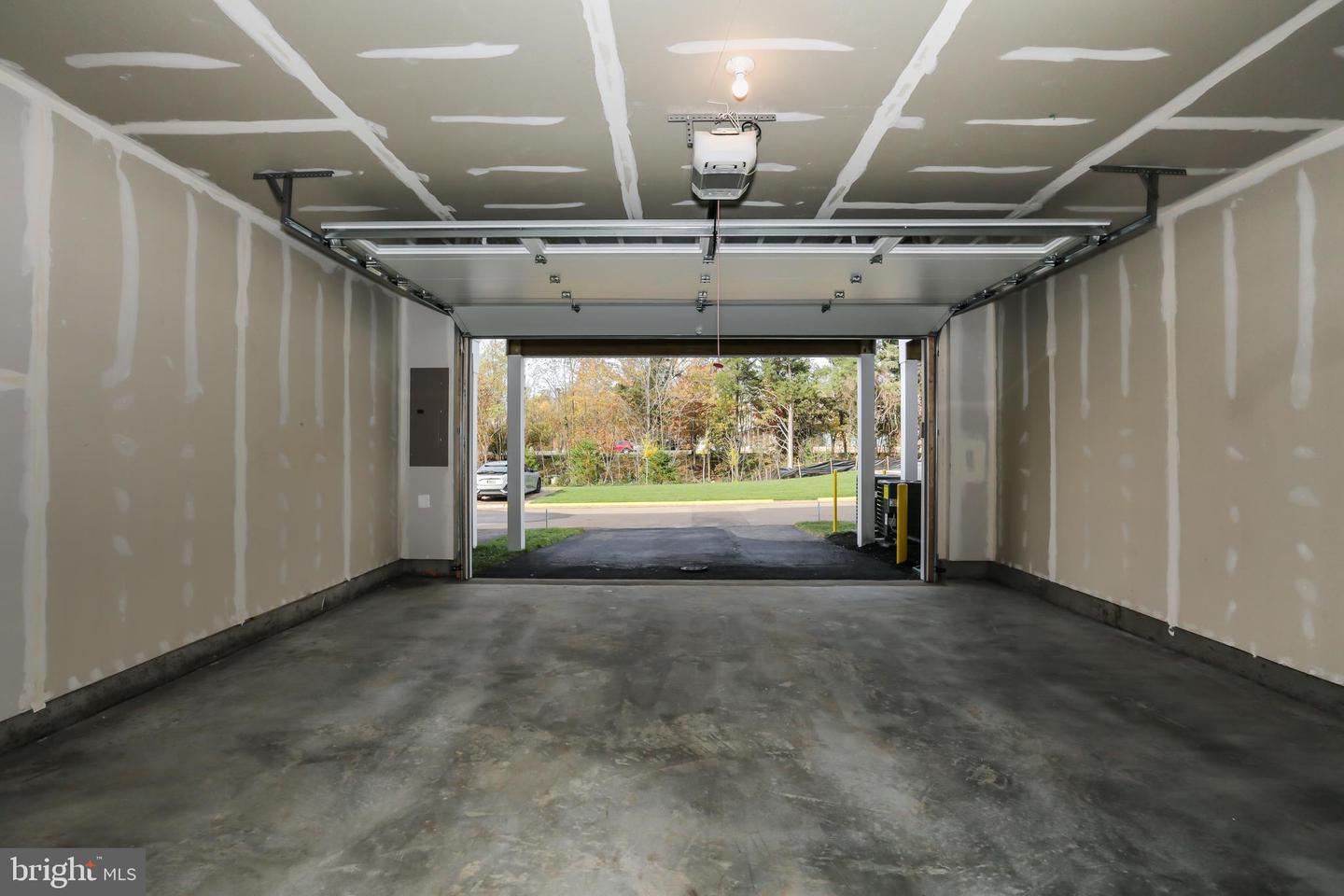 6722 Upland Manor Drive Property Photo 38