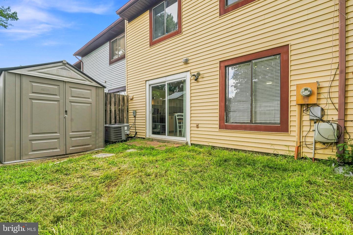 2555 Fox Ridge Ct Property Photo 22
