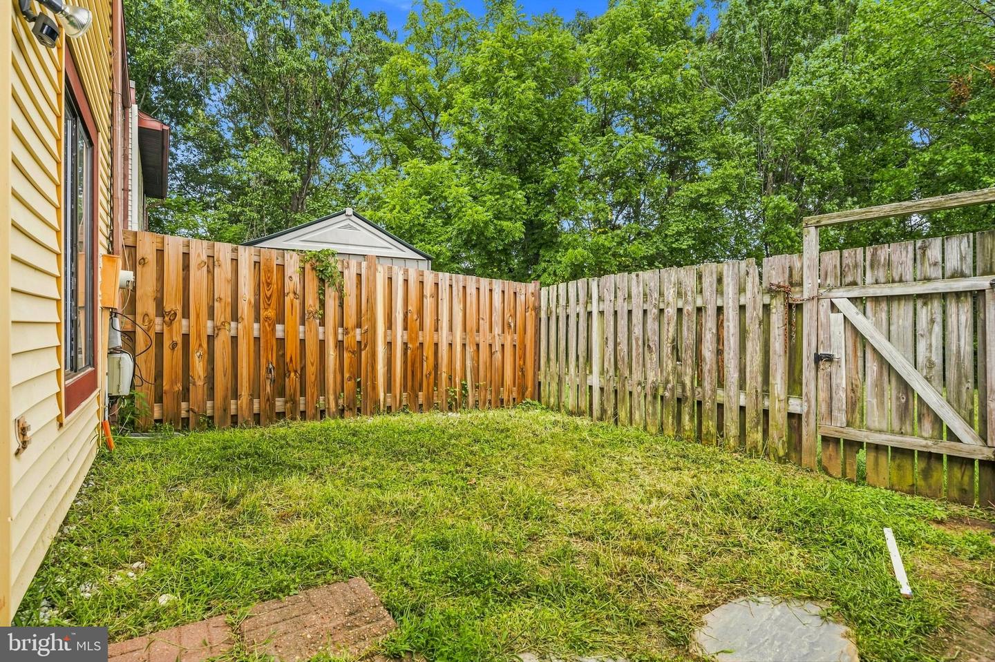 2555 Fox Ridge Ct Property Photo 23