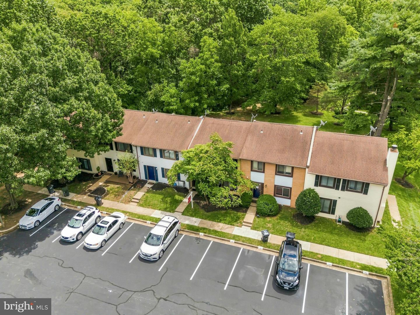 2555 Fox Ridge Ct Property Photo 25