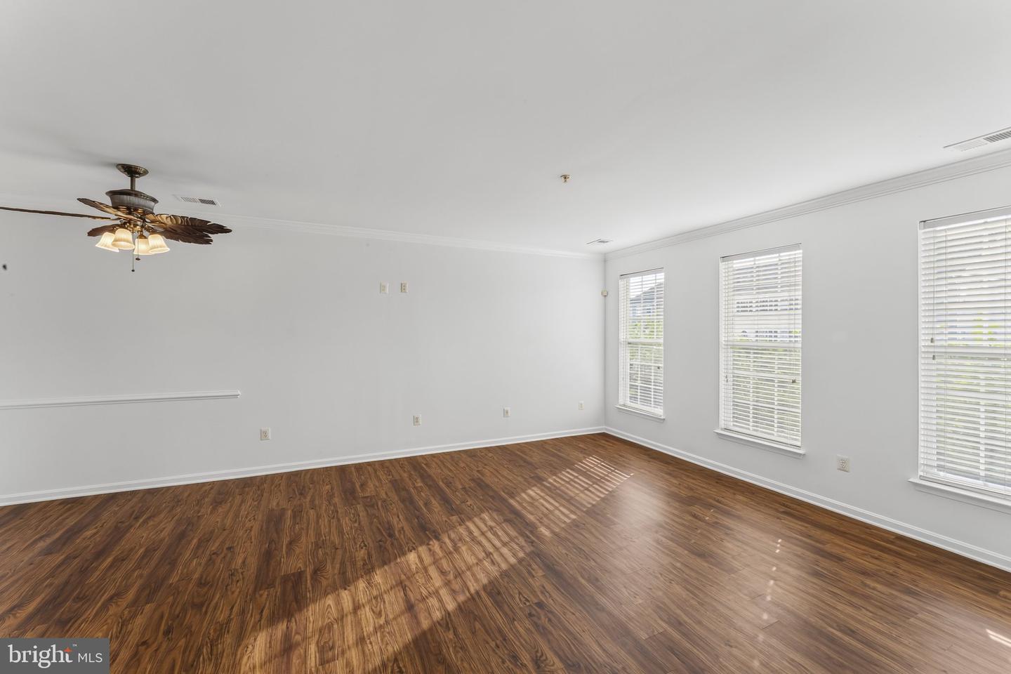 15541 John Diskin Cir Property Photo 5