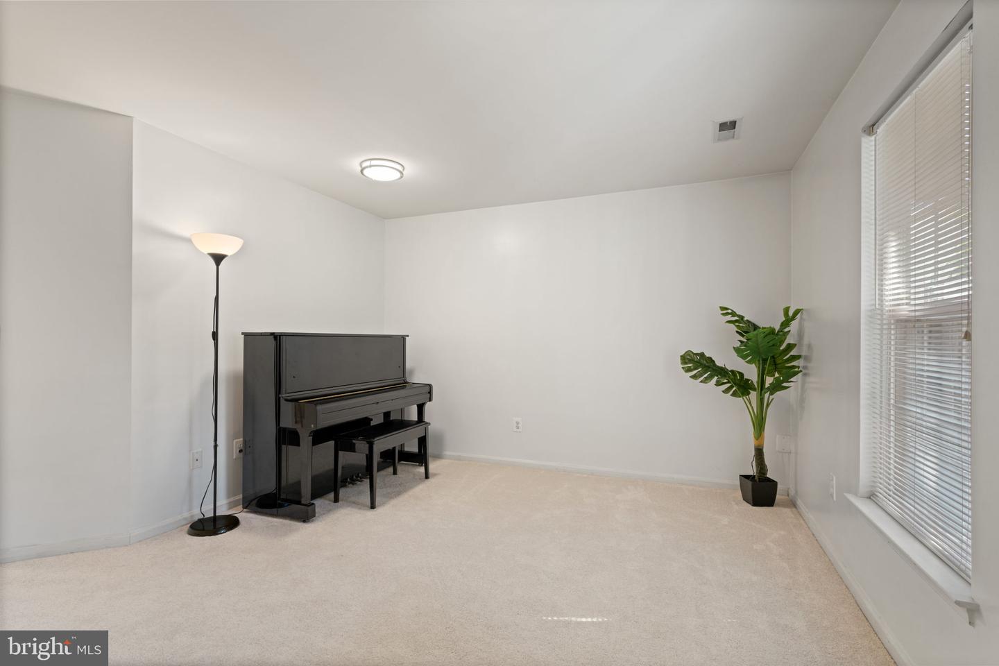 1275 Corbett Pl Property Photo 11