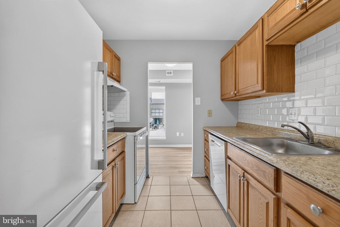 7589 Margate Ct #1c 103 Property Photo 3