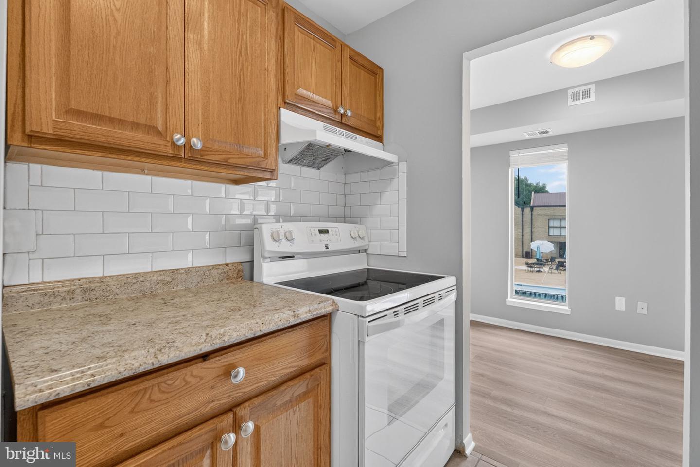 7589 Margate Ct #1c 103 Property Photo 7