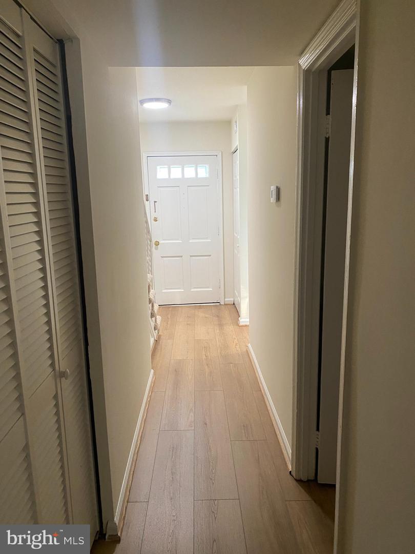 10175 Irongate Way Property Photo 4