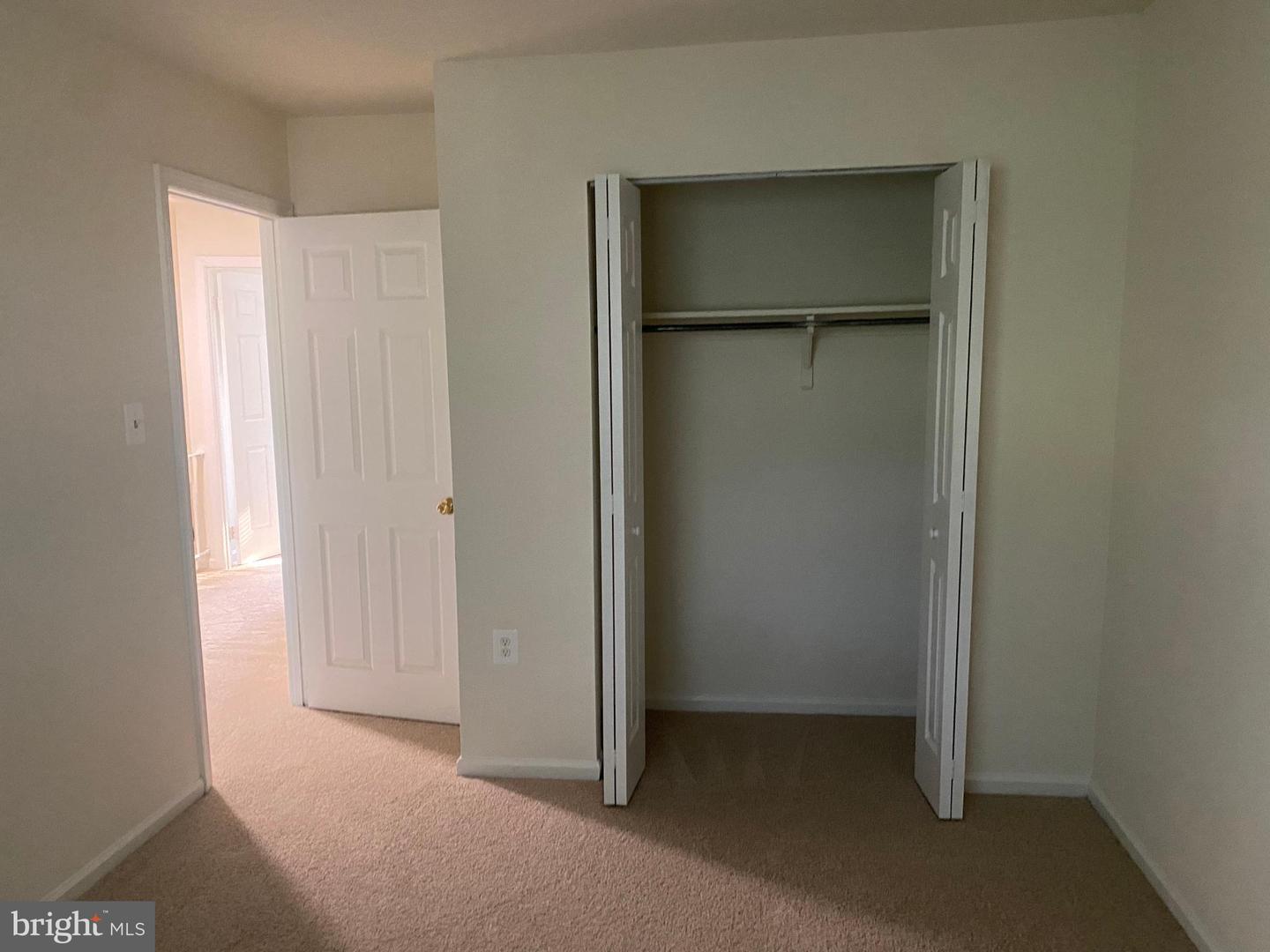10175 Irongate Way Property Photo 34